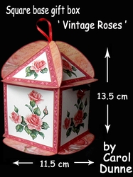 Square based box Vintage Roses
