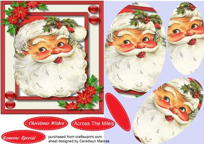 Jolly Santa in Pyramid 