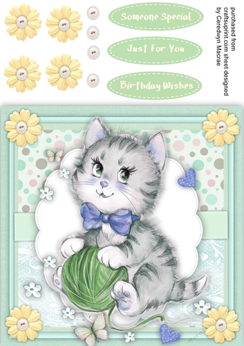 Adorable Kitty Playing with the Wool , Green