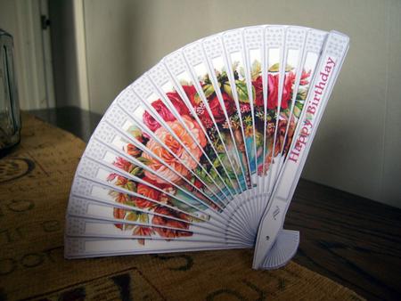 Roses Fan Card - Birthday And Mothers Day