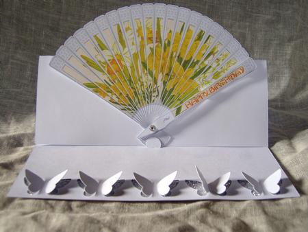 Daffodil Fan Card V1 With Butterflies
