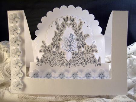 Floral Frame Centre Step Card