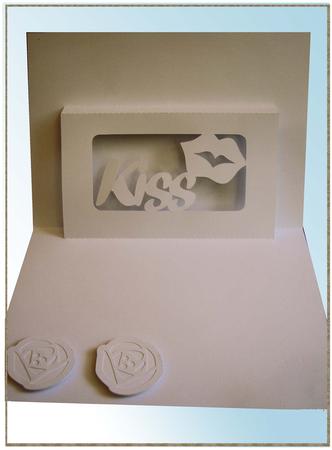 Kiss Pop Up Card - Sil
