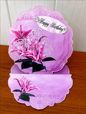 Lavender Lilies Fancy Shape Easel