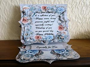 Bracket Easel Vintage Flowers