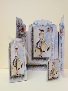 Fancy Easel Lady Mini Kit