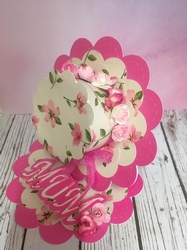 Scalloped and Stitched Hat Easel Card with Mum Sentiment