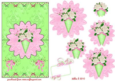 Trendy Christmas Over the Edge Pyramid Card