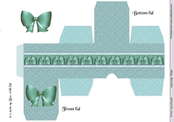 Small gift box with bows