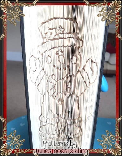 CH27 Snowman book folding pattern