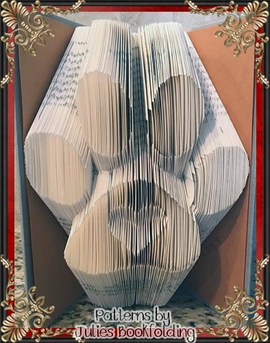 AN22 Paw heart book folding pattern
