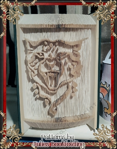 AN24 Wild cat frame book folding pattern