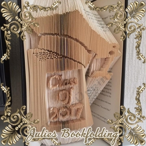 Graduation class 2017 book folding pattern