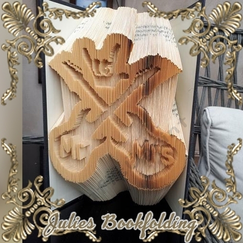Mr and Mrs rock guitar combi book folding pattern