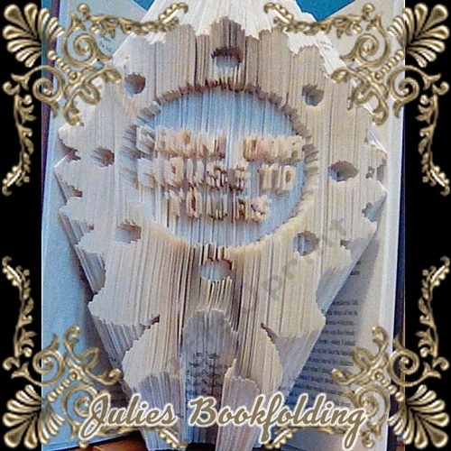 Christmas wreath from our house combi book folding pattern