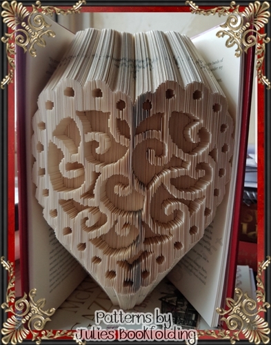LV5 Heart flourish book folding pattern