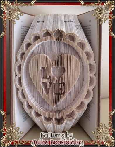 LV26 Love heart circle book folding pattern