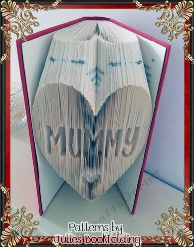 F35 Mummy in heart book folding pattern
