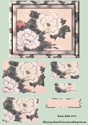 Floral Bracket Shaped Pyramid Card Front
