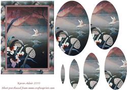 Fanciful Crane Pyramid Card Front