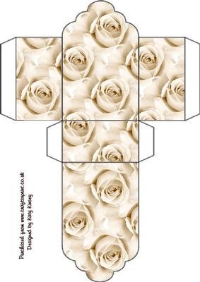 Cream Roses Tag Gift Box
