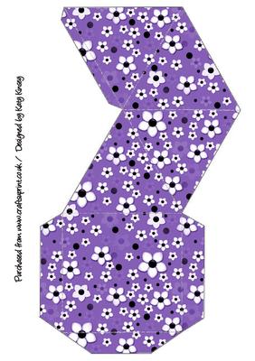 Daisy Daisy in Purple Pyramid Gift Box