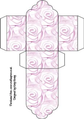 Soft Pink Roses Tag Gift Box