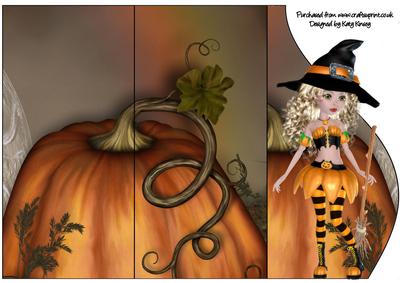 Pumpkin Witch Triple Fold Card in Blonde
