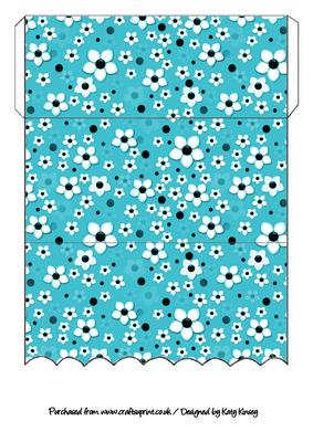 Daisy Daisy in Bright Blue Scallop Edge Money Wallet