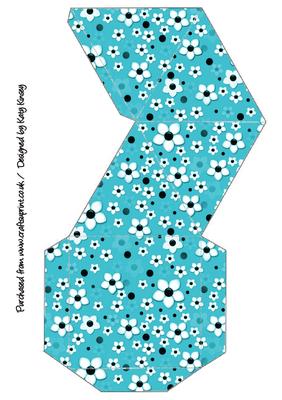 Daisy Daisy in Bright Blue Pyramid Box