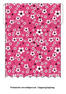 Daisy Daisy in Bright Pink Scallop Edge Money Wallet