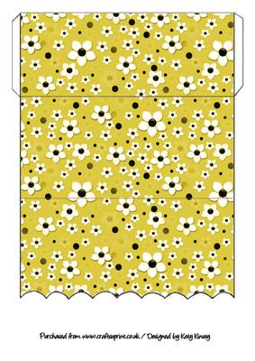 Daisy Daisy in Yellow Scallop Edge Money Wallet