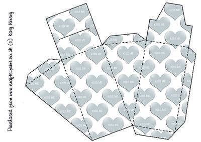 Love Heart Cake Gift Box - Kiss Me