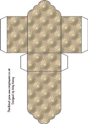 Embossed Flower Tag Gift Box in Gold