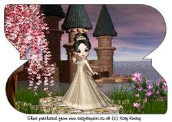 Princess Caelia in Gold Interlocking Card
