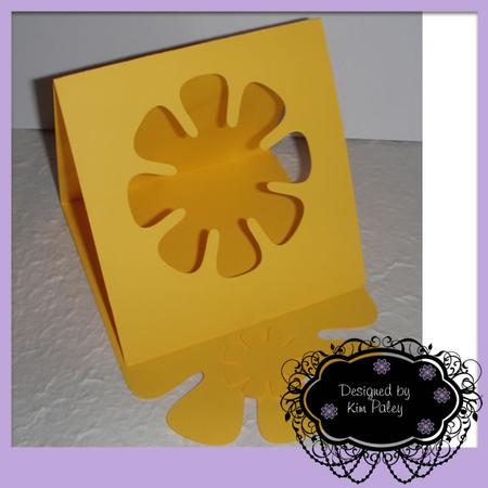 Easel Card Flower Aperture Template