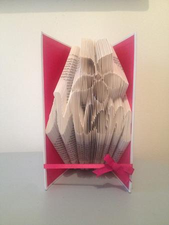 Book Folding Pattern for "mum with a Flower"