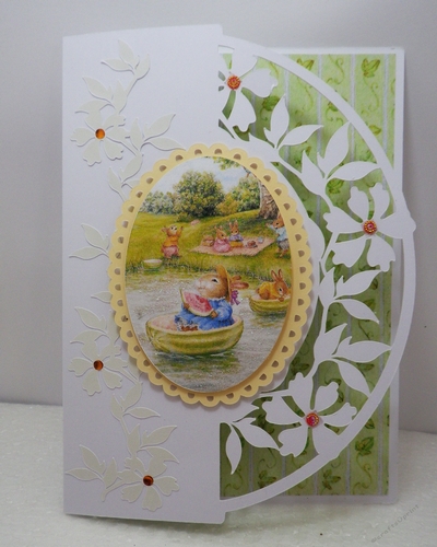 Floral oval edge card