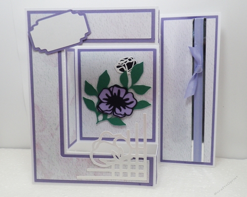 Trifold floral card