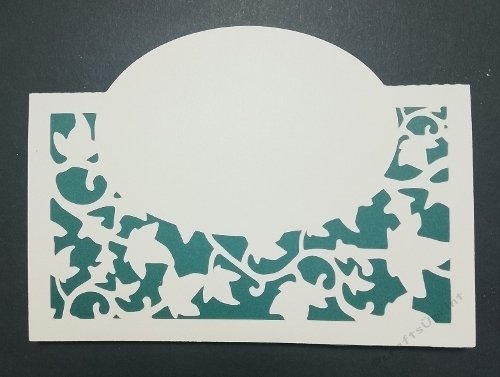 Oval over the fold ivy leaf card