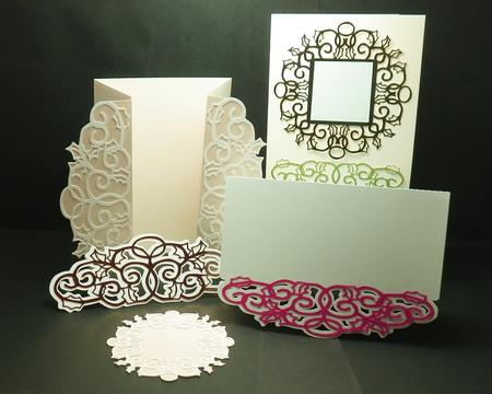 Holly and Swirls Border Compendium