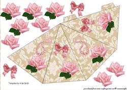 Pyramide Card Pink Roses