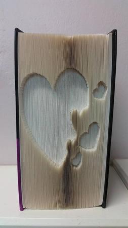 Cut and Fold Book Folding Pattern of Broken Heart