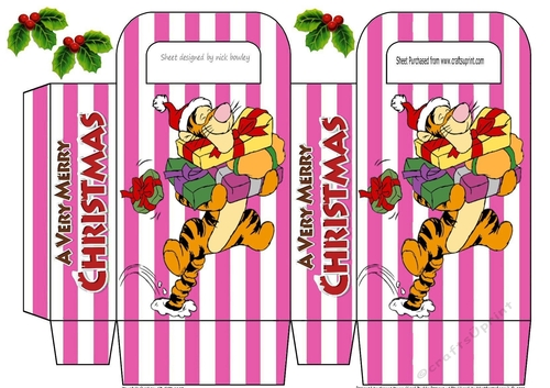 Small christms gift box with tigger (pink)