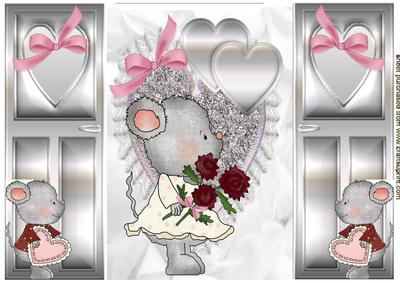 Little Grey Mouse with Roses, Gatefold