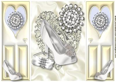 White Diamond Shoe with Diamond Flower, Gatefold