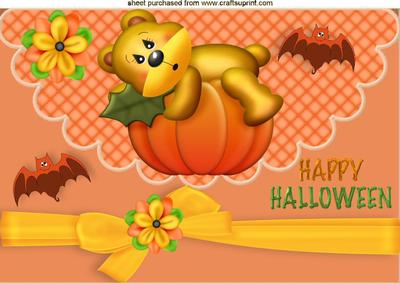 Cute Sleepy Bear on a Pumpkin on Scalloped Envelope A4