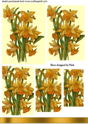 Golden Yellow Vintage Daffodils Pyramids