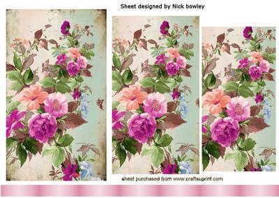 Pretty Vintage Flowers Pyramids