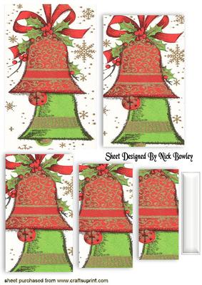 Vintage Green and Red Bells Pyramids